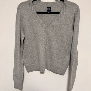 Gap Cashsoft V-Neck Light Gray Sweater